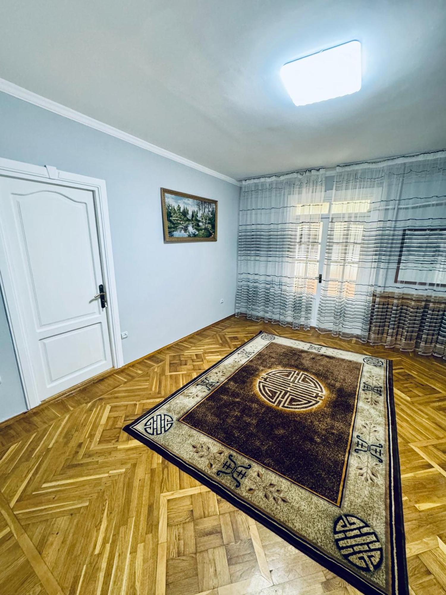 Classic Family Apart In The Center With 4 Rooms Tashkent Exterior photo